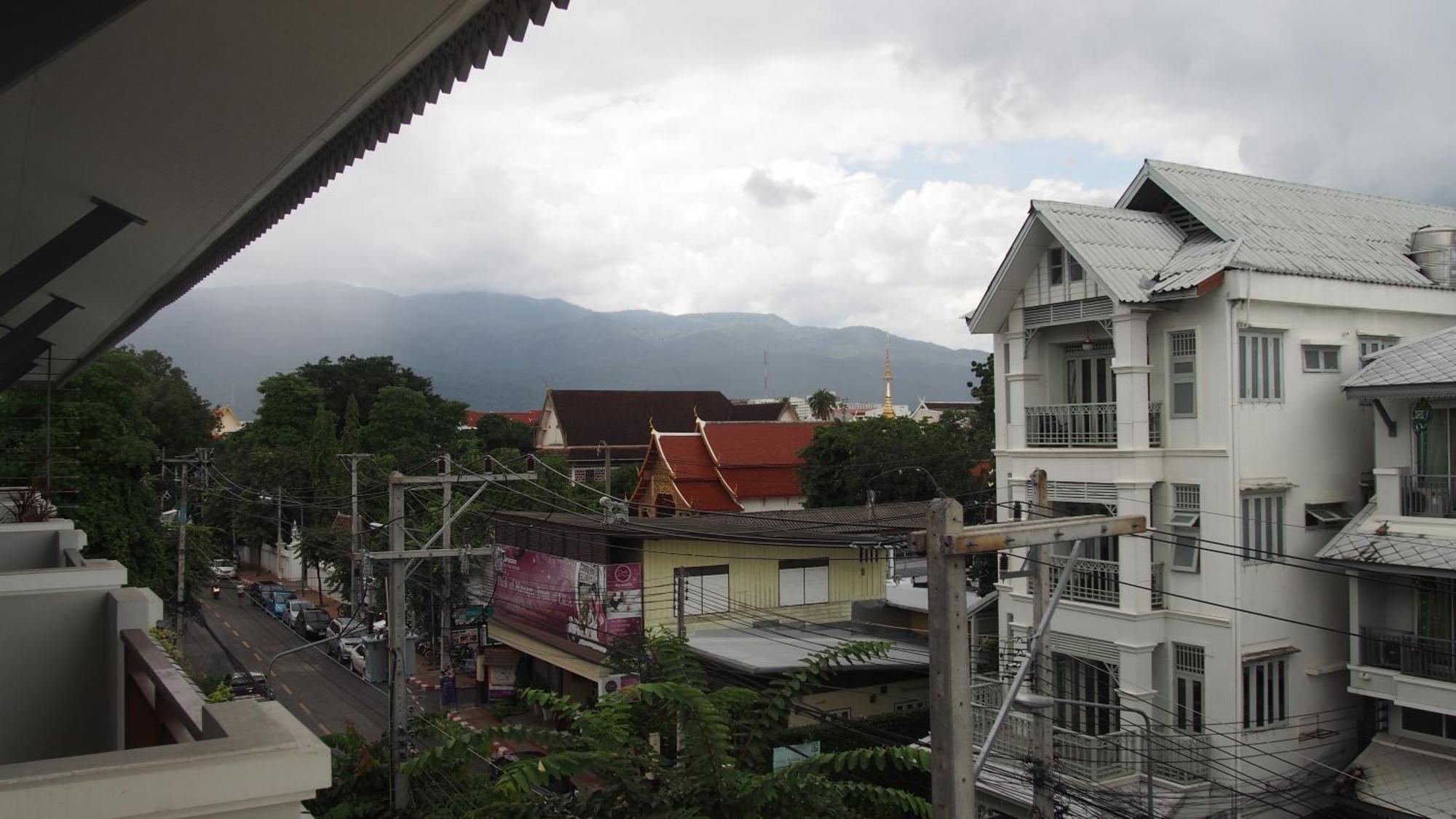 Hotel Kaldi House à Chiang Mai Extérieur photo